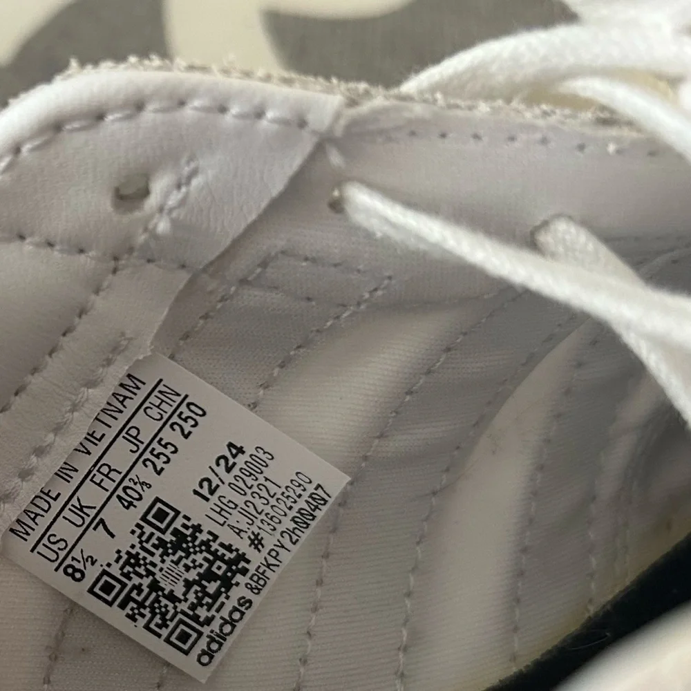 Adidas Classic White Trainers - Picture 4 of 4